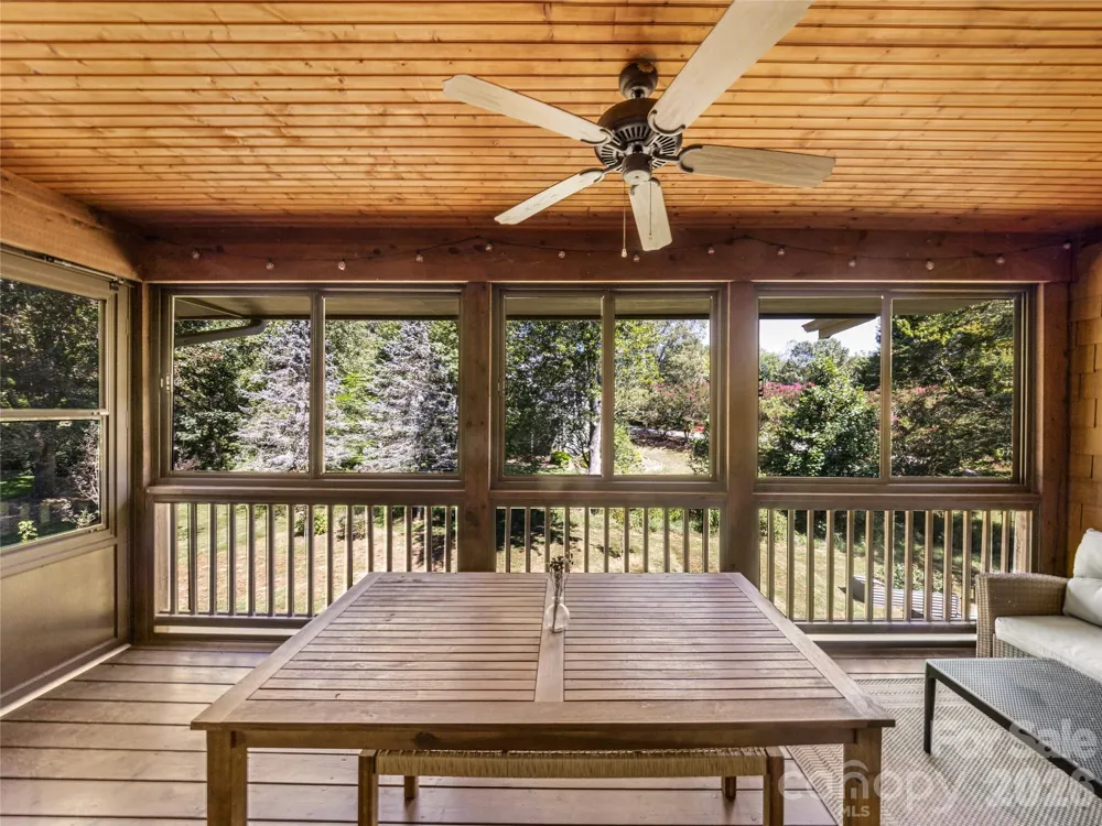 56 Devonshire Drive Mills River, NC 28759