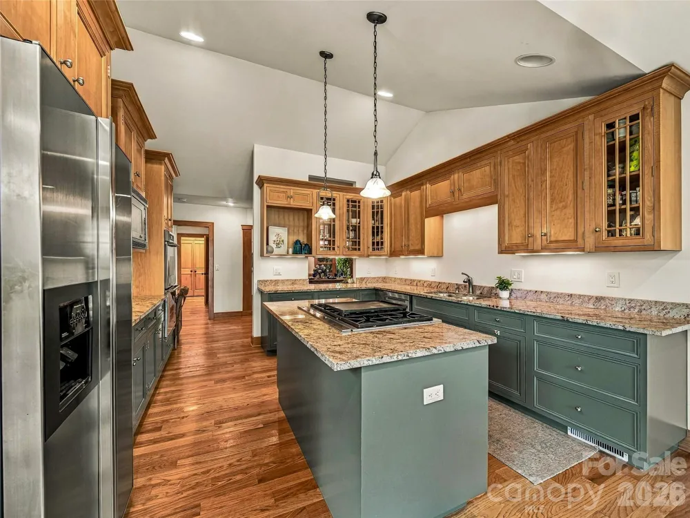 56 Devonshire Drive Mills River, NC 28759
