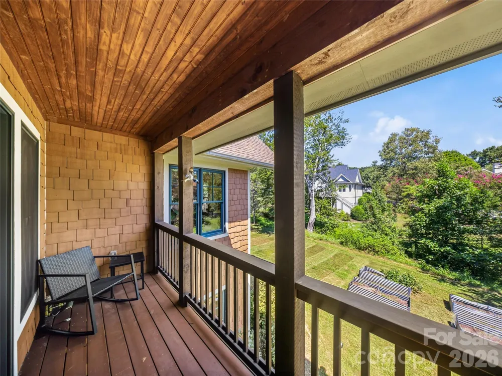 56 Devonshire Drive Mills River, NC 28759