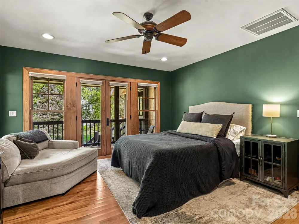 56 Devonshire Drive Mills River, NC 28759
