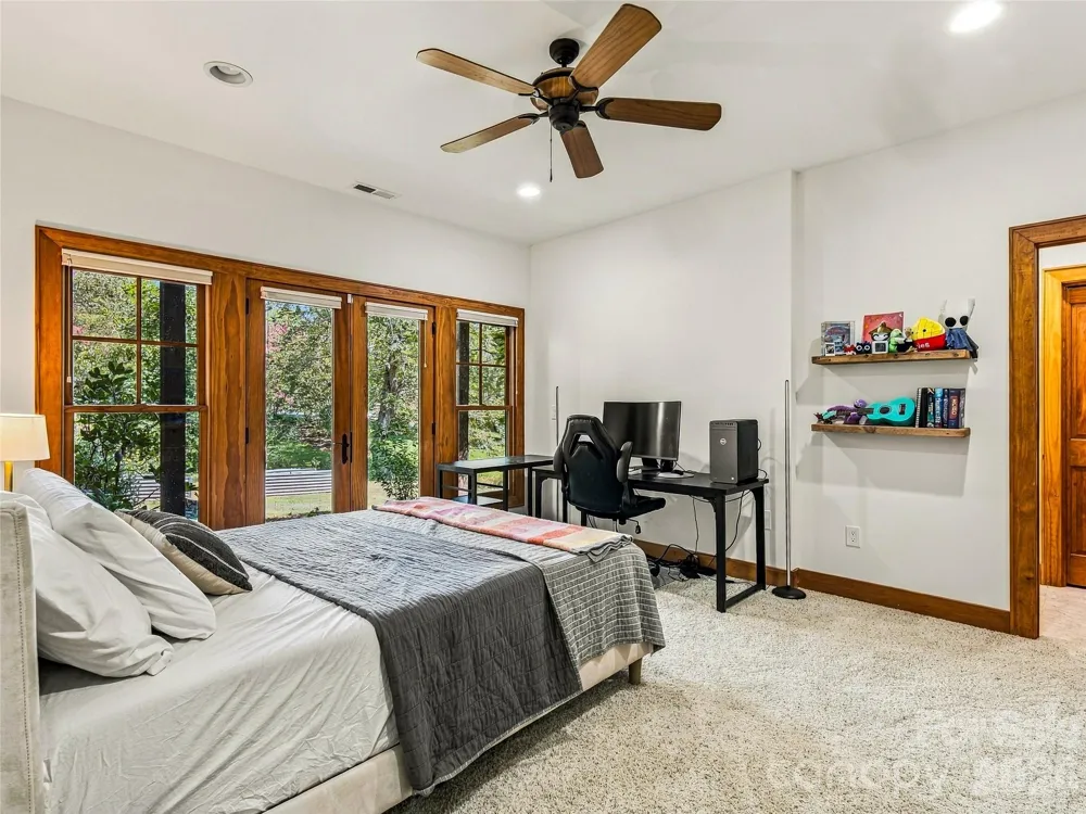56 Devonshire Drive Mills River, NC 28759