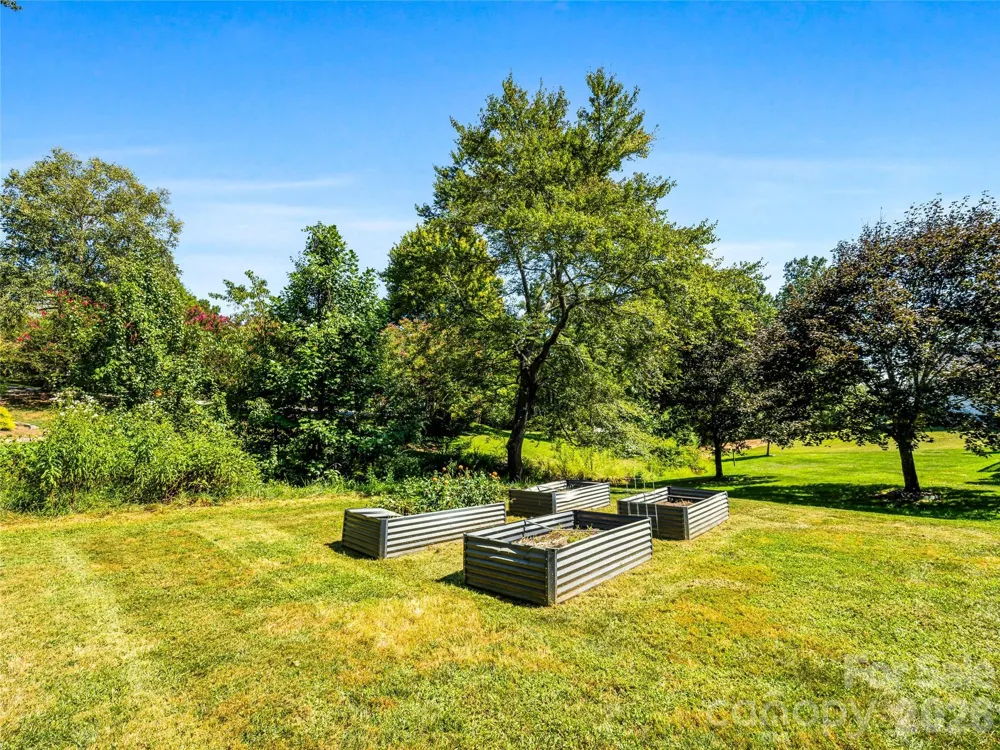 56 Devonshire Drive Mills River, NC 28759