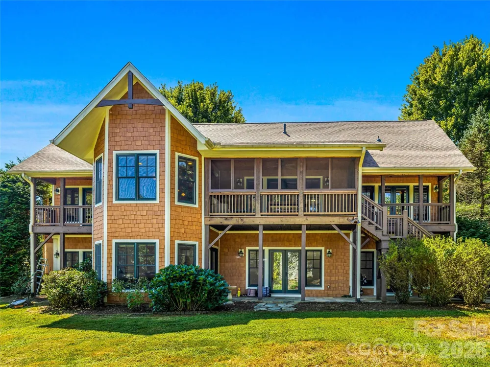 56 Devonshire Drive Mills River, NC 28759