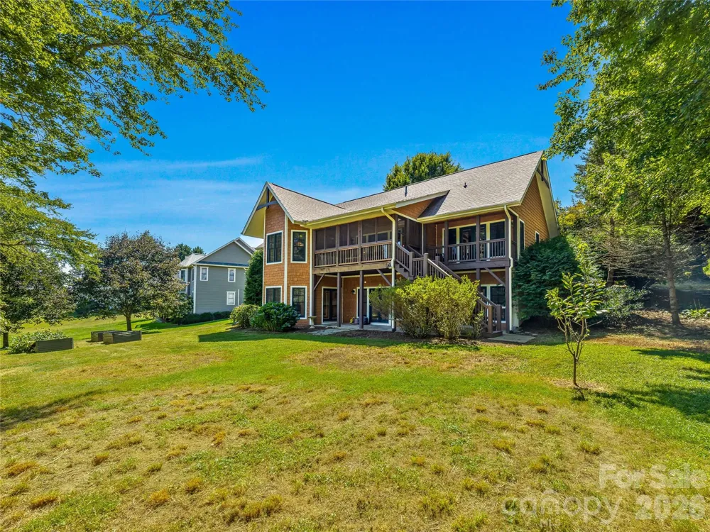 56 Devonshire Drive Mills River, NC 28759
