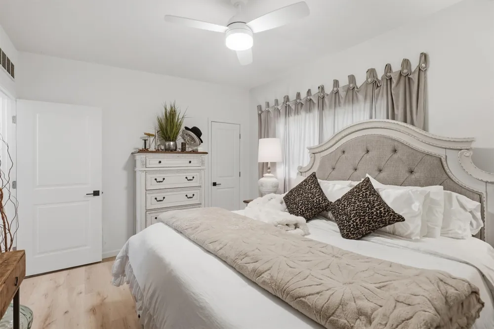 803 W Bluff Street Granbury, TX 76048