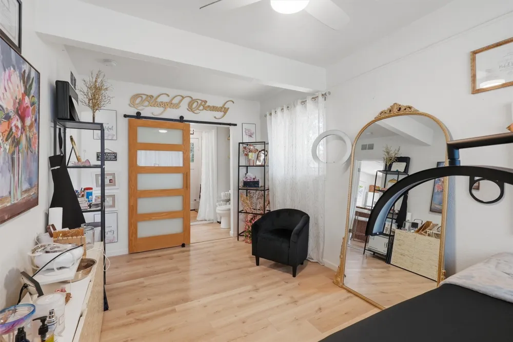 803 W Bluff Street Granbury, TX 76048