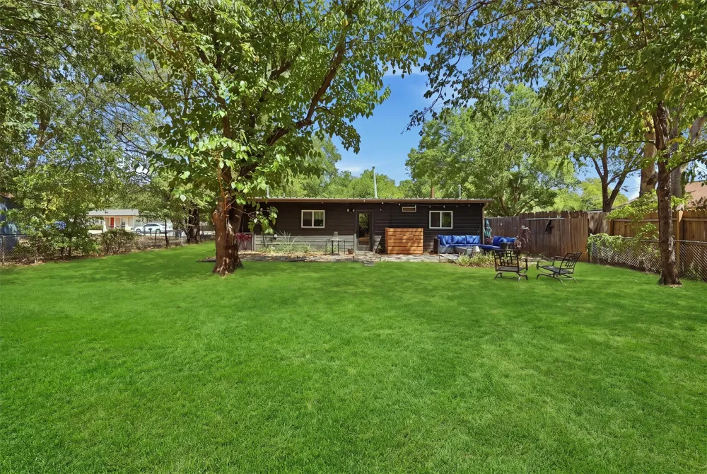803 W Bluff Street Granbury, TX 76048
