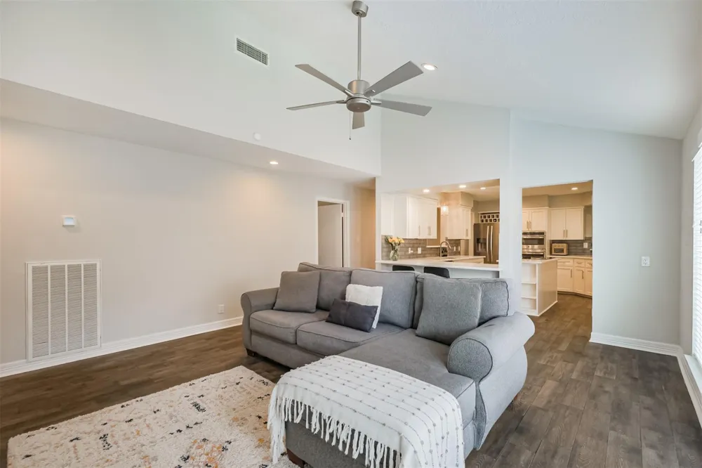 13919 Swiss Hill Drive Houston, TX 77077
