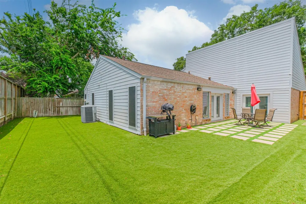 13919 Swiss Hill Drive Houston, TX 77077