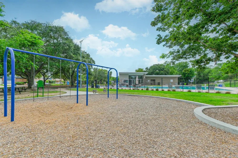 13919 Swiss Hill Drive Houston, TX 77077