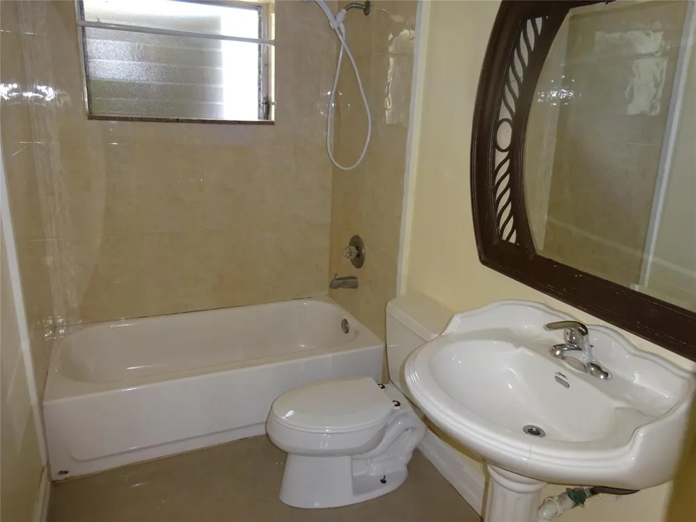 740 E EVANSTON CIRCLE Fort Lauderdale, FL 33312