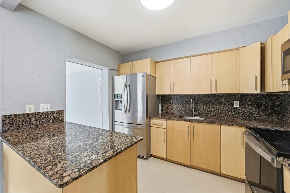 740 E EVANSTON CIRCLE Fort Lauderdale, FL 33312