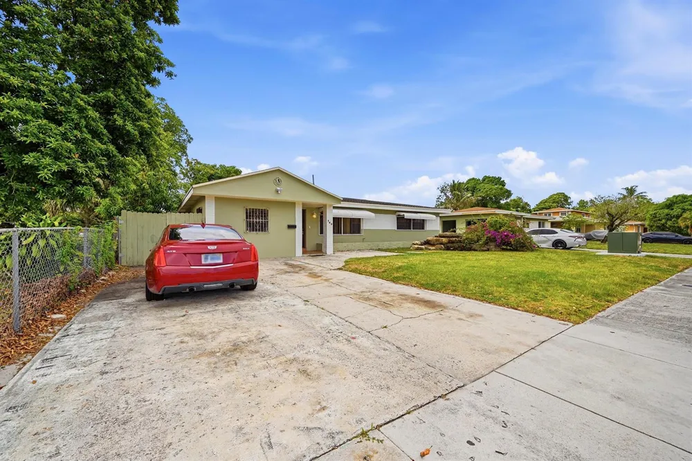 740 E EVANSTON CIRCLE Fort Lauderdale, FL 33312