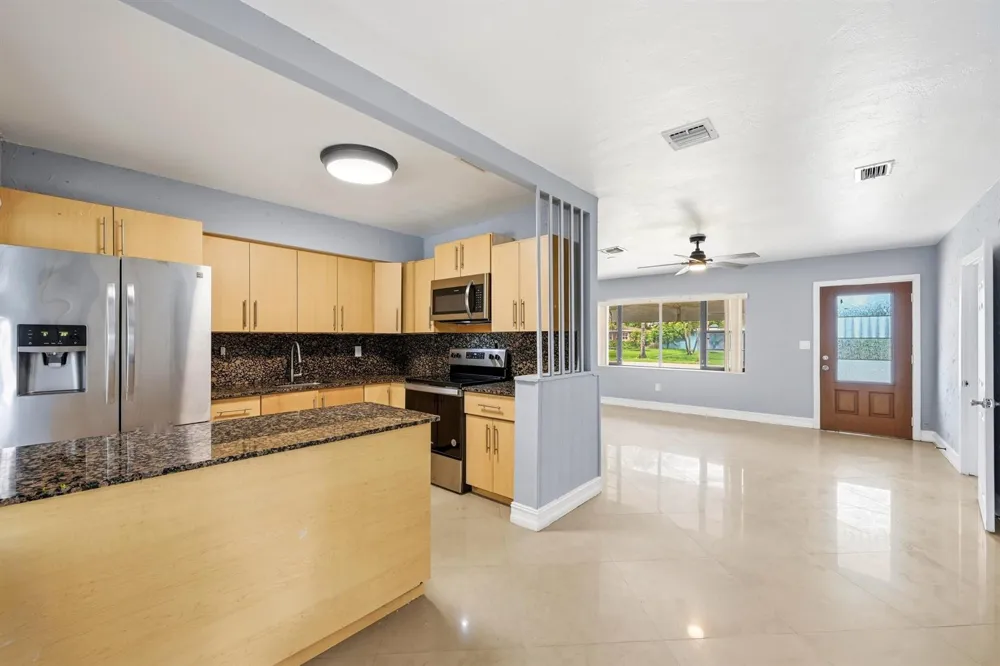 740 E EVANSTON CIRCLE Fort Lauderdale, FL 33312