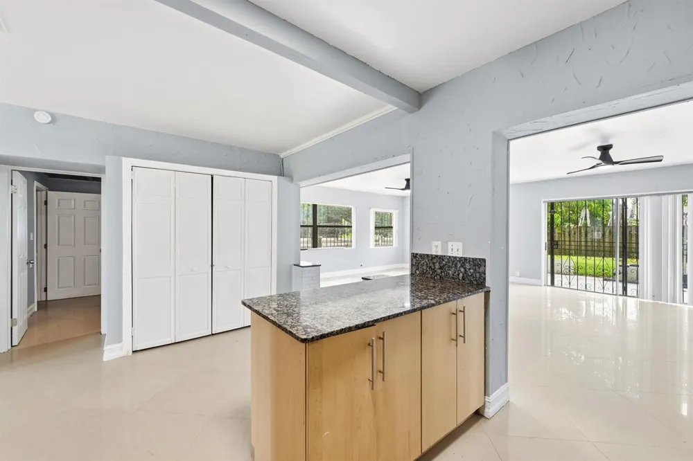 740 E EVANSTON CIRCLE Fort Lauderdale, FL 33312