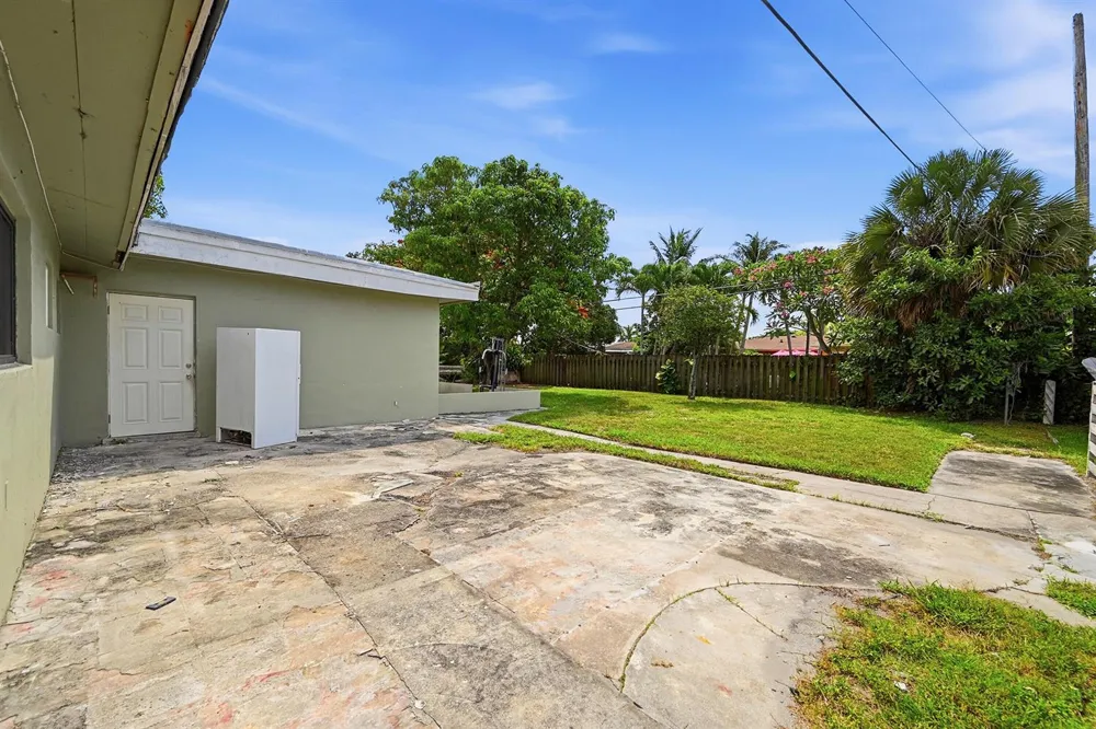 740 E EVANSTON CIRCLE Fort Lauderdale, FL 33312