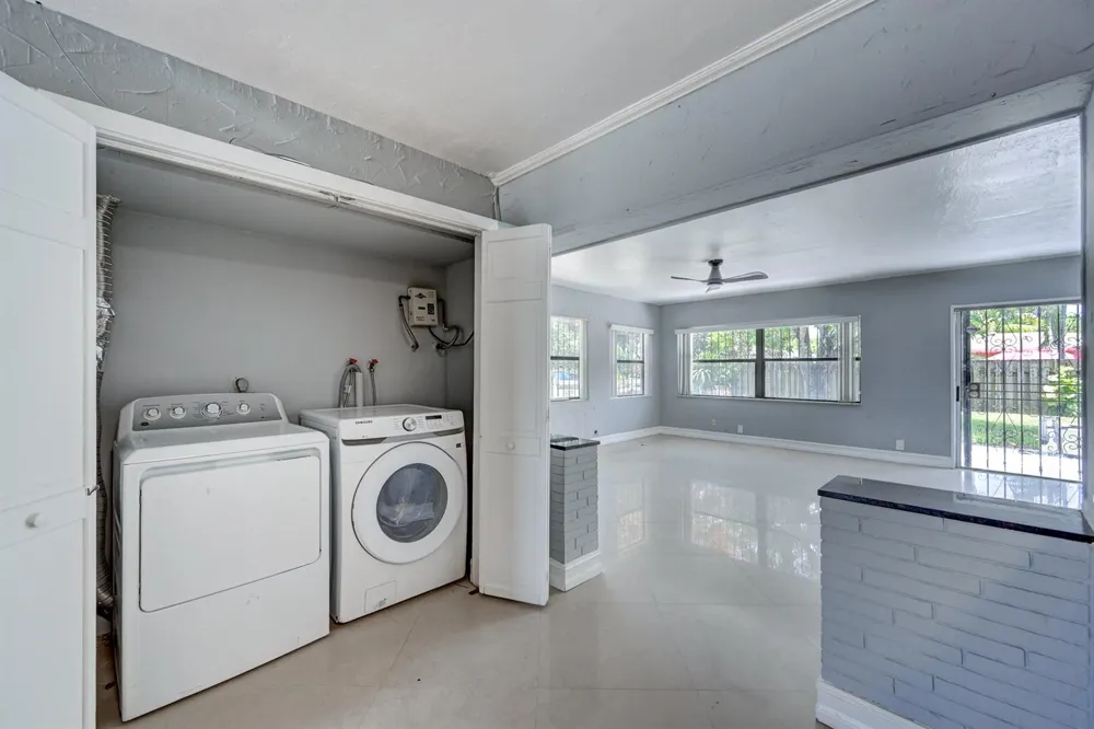 740 E EVANSTON CIRCLE Fort Lauderdale, FL 33312
