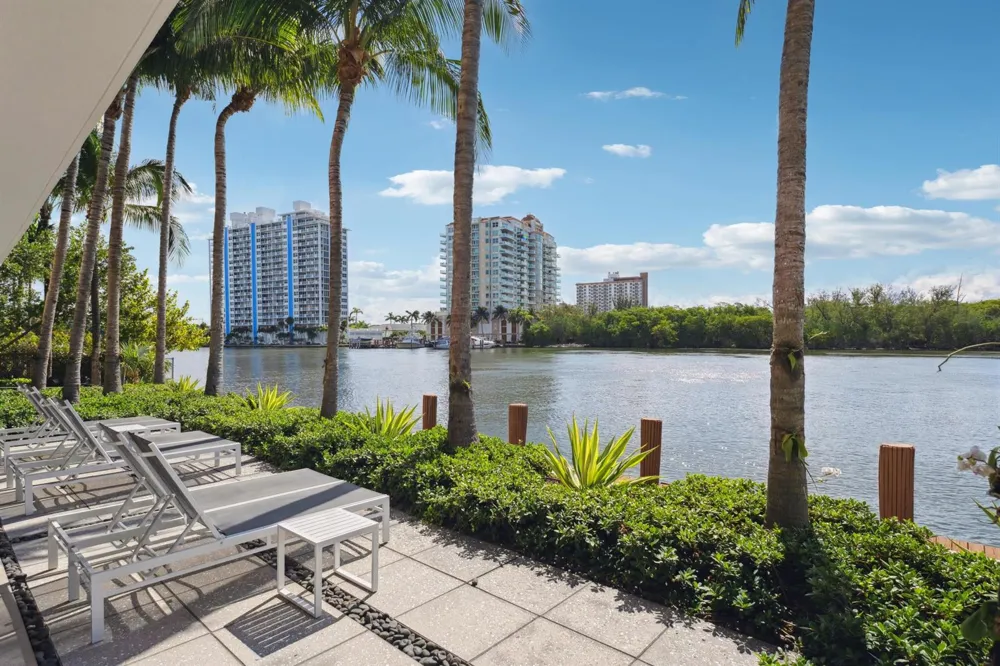 920 Intracoastal Drive #801 Fort Lauderdale, FL 33304