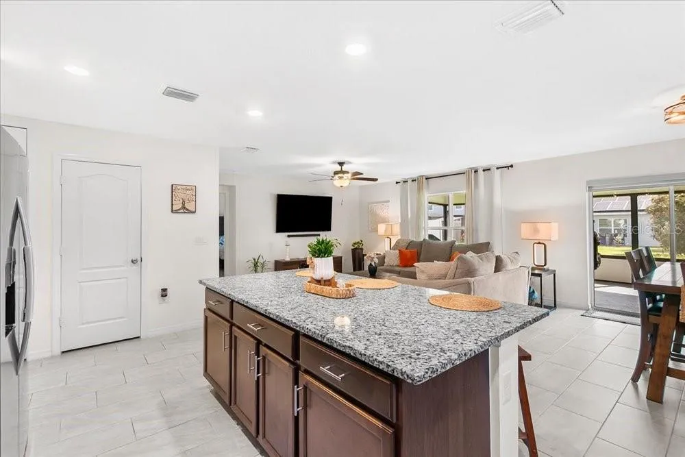 1409 MATTIE POINTE LANE Auburndale, FL 33823