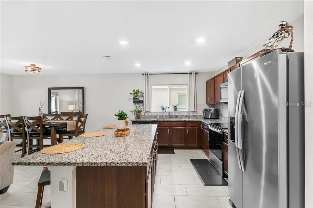 1409 MATTIE POINTE LANE Auburndale, FL 33823