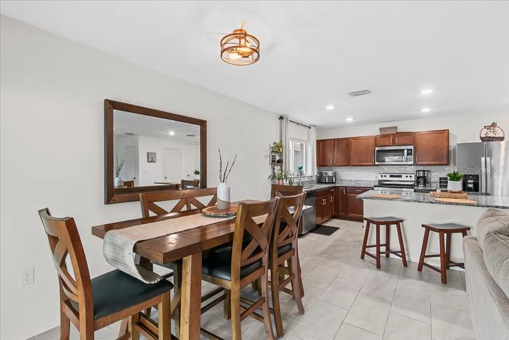 1409 MATTIE POINTE LANE Auburndale, FL 33823