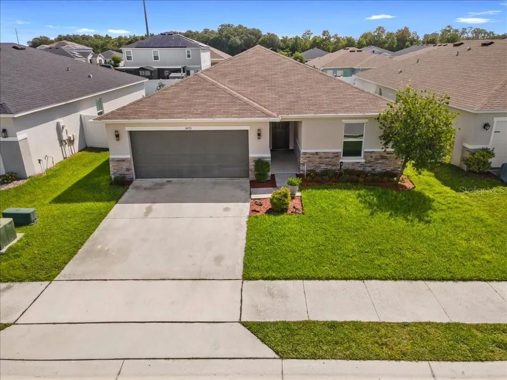 1409 MATTIE POINTE LANE Auburndale, FL 33823