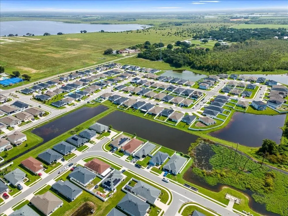 1409 MATTIE POINTE LANE Auburndale, FL 33823