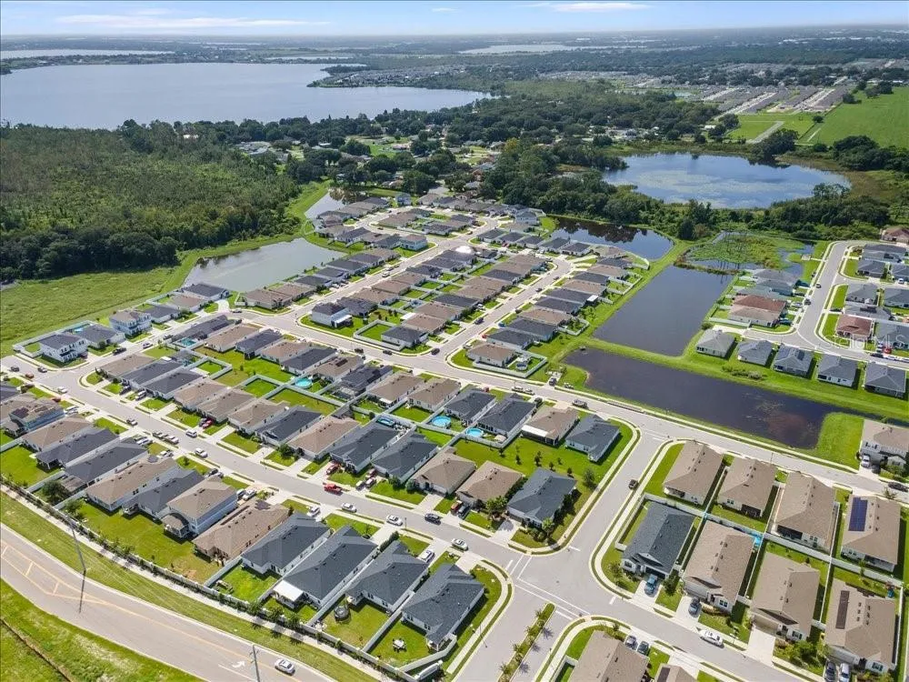 1409 MATTIE POINTE LANE Auburndale, FL 33823