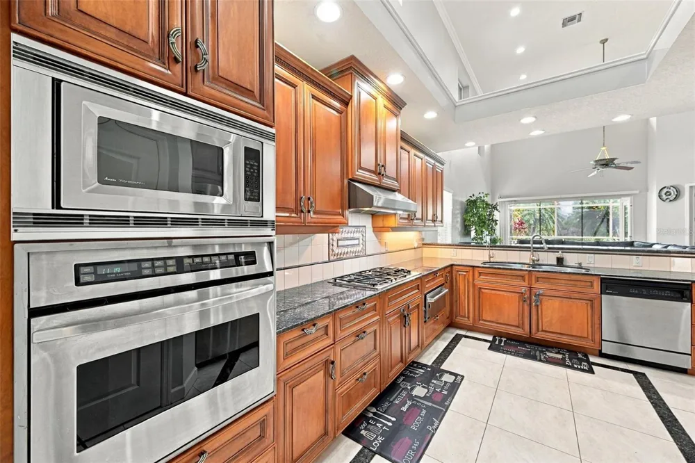 9871 SAGO POINT DRIVE Seminole, FL 33777