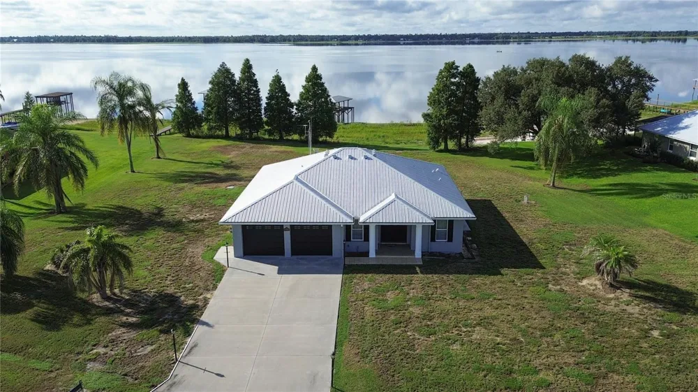 7884 LAKE BUFFUM SHORES ROAD Fort Meade, FL 33841
