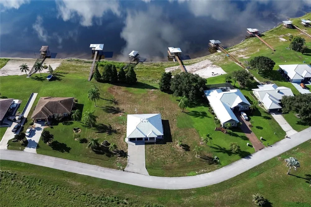 7884 LAKE BUFFUM SHORES ROAD Fort Meade, FL 33841