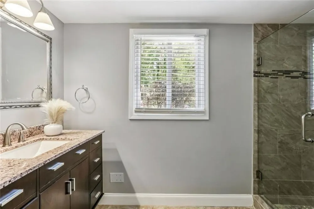 1888 La Mesa Decatur, GA 30032
