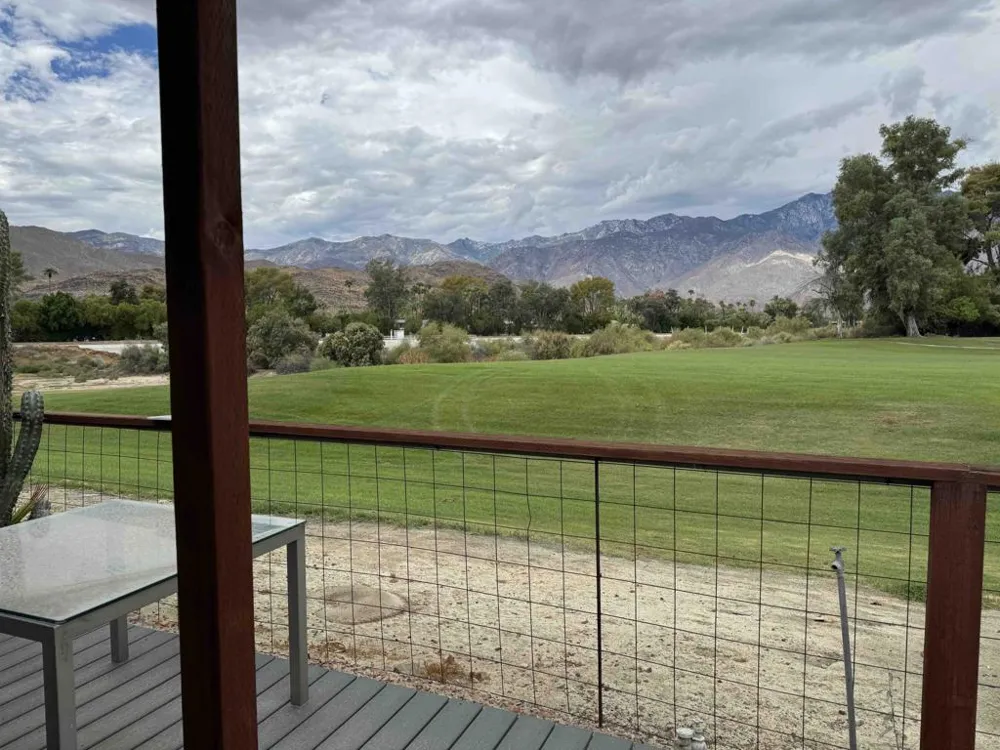 165 Vista De Oeste Palm Springs, CA 92264