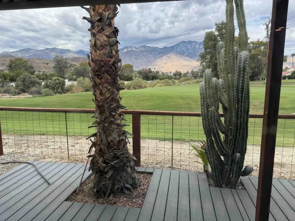 165 Vista De Oeste Palm Springs, CA 92264