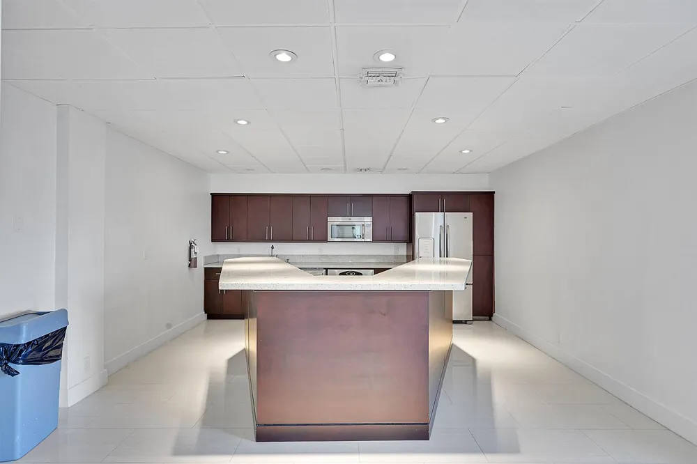 3015 Ocean Boulevard #17B Fort Lauderdale, FL 33308