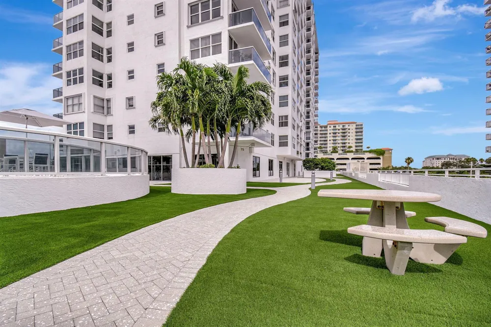 3015 Ocean Boulevard #17B Fort Lauderdale, FL 33308