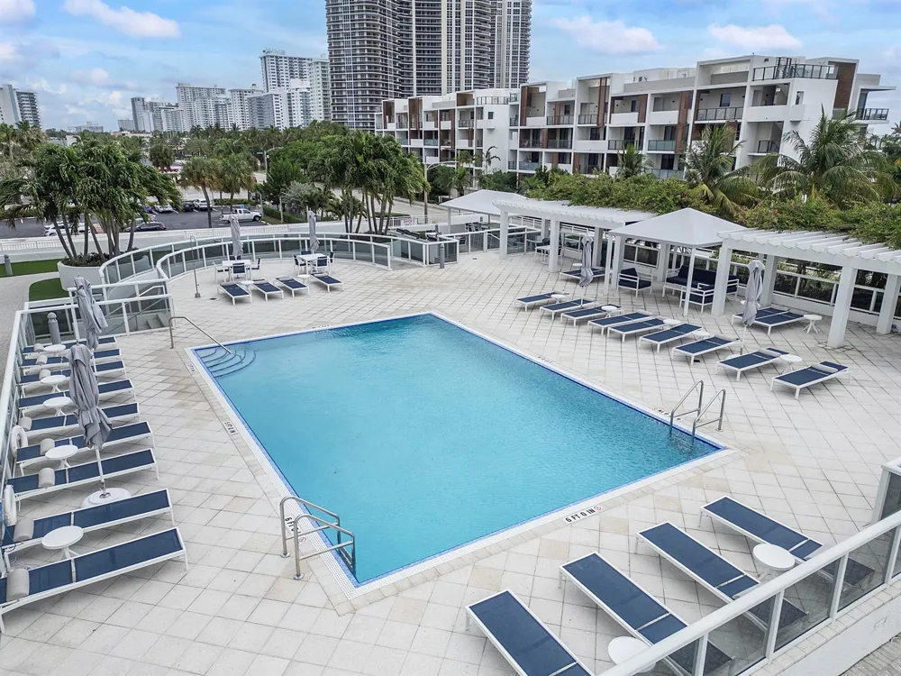 3015 Ocean Boulevard #17B Fort Lauderdale, FL 33308