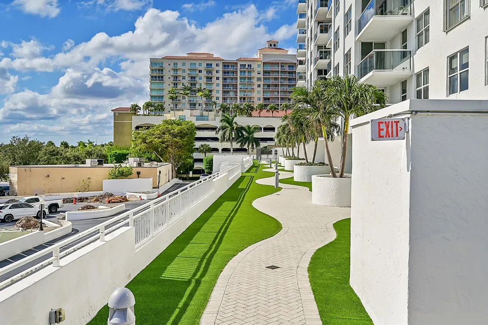 3015 Ocean Boulevard #17B Fort Lauderdale, FL 33308