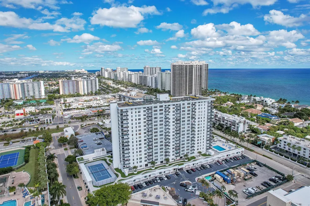 3015 Ocean Boulevard #17B Fort Lauderdale, FL 33308