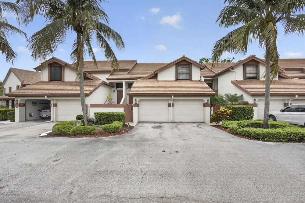 12644 Shoreline Drive #8F Wellington, FL 33414