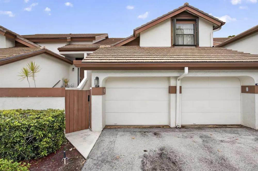 12644 Shoreline Drive #8F Wellington, FL 33414