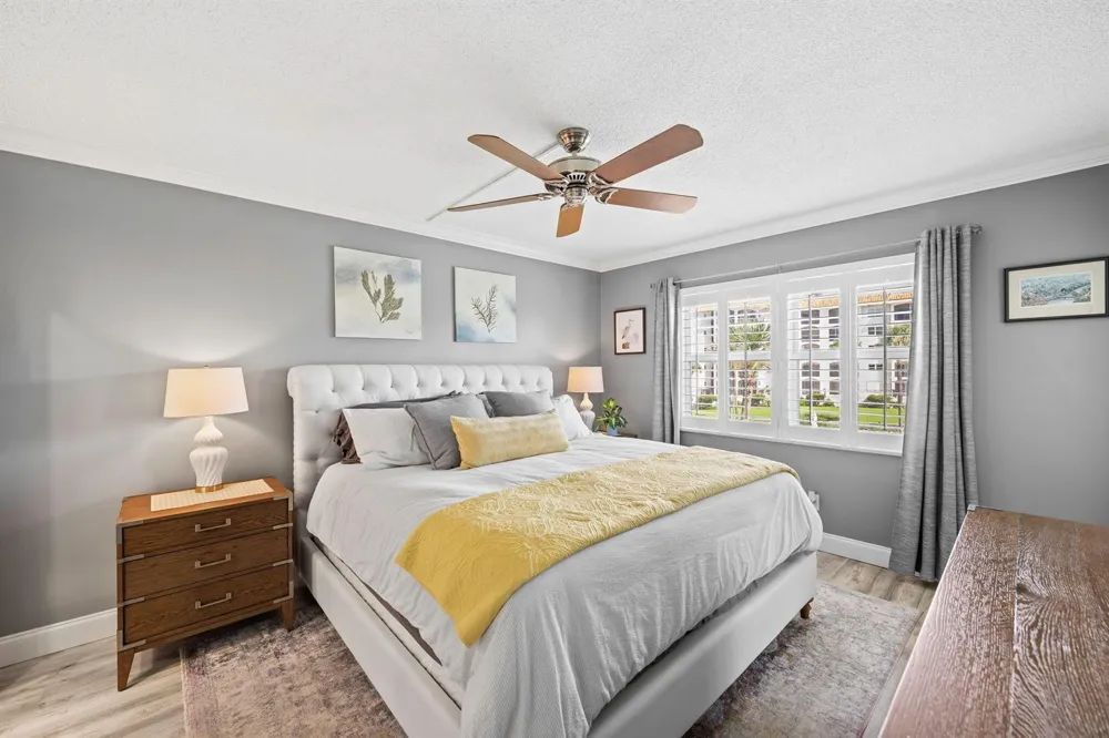 2871 OCEAN BOULEVARD #D210 Boca Raton, FL 33431