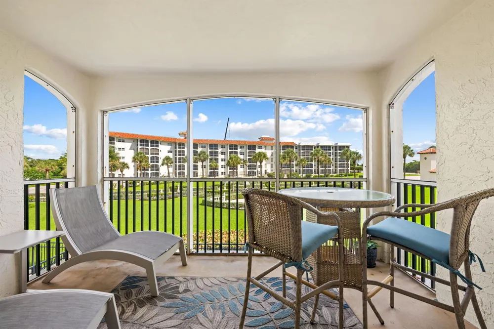 2871 OCEAN BOULEVARD #D210 Boca Raton, FL 33431