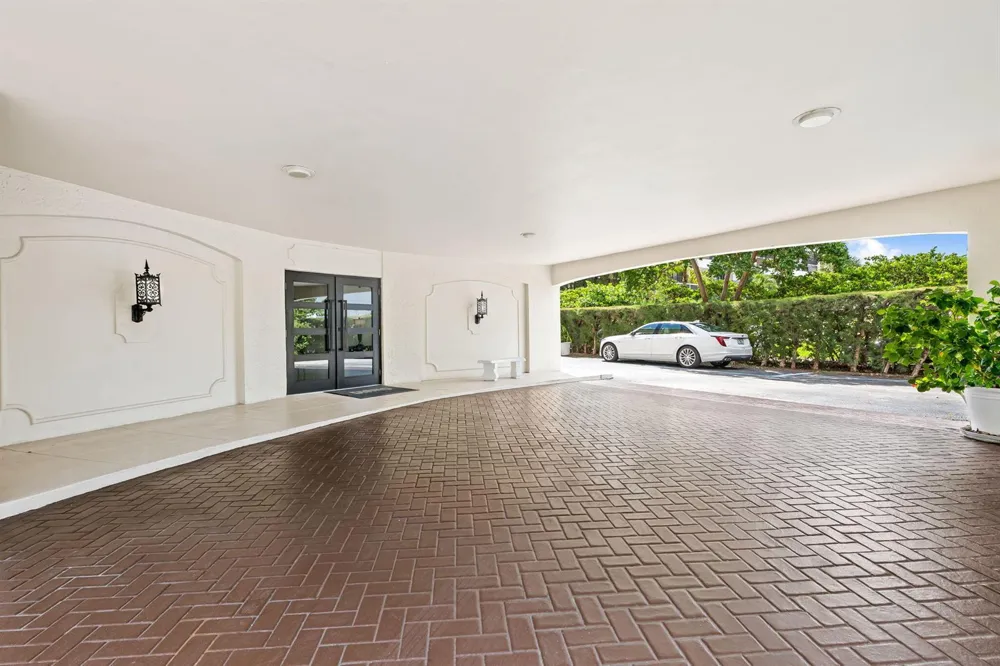 2871 OCEAN BOULEVARD #D210 Boca Raton, FL 33431