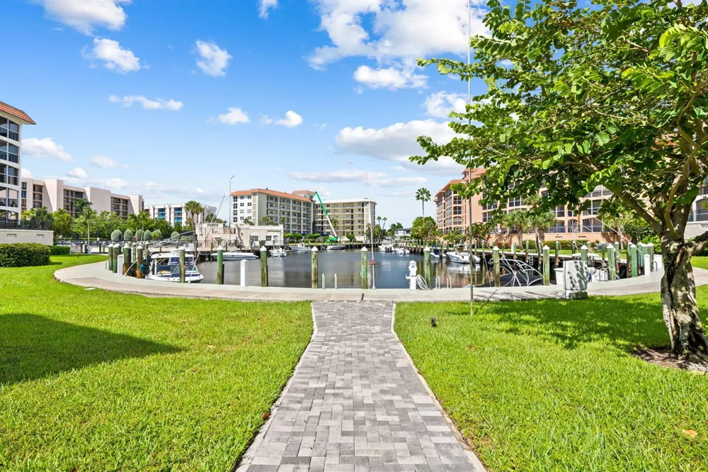2871 OCEAN BOULEVARD #D210 Boca Raton, FL 33431