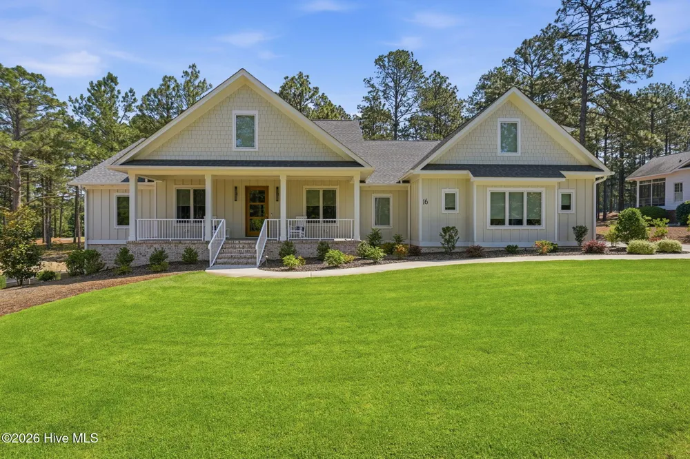 16 Middlebury Road Pinehurst, NC 28374