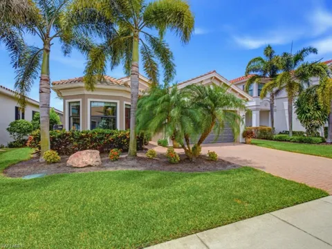 2871 Cinnamon Bay Circle