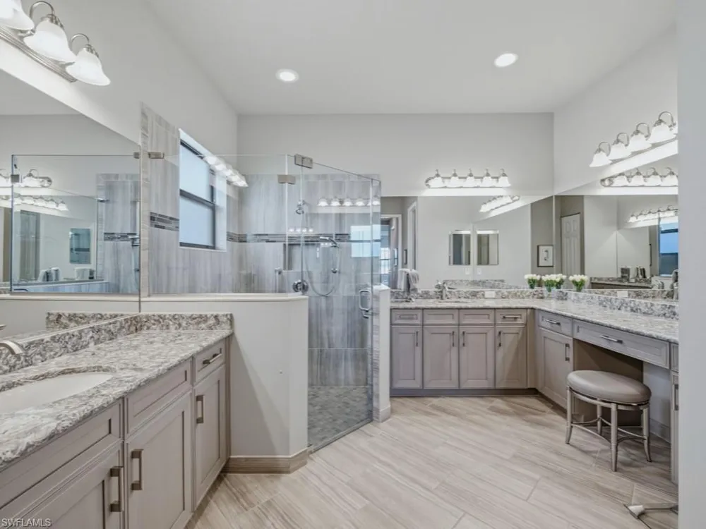 2871 Cinnamon Bay Circle Naples, FL 34119