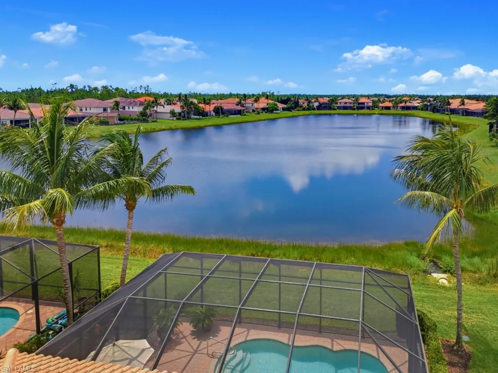 2871 Cinnamon Bay Circle Naples, FL 34119