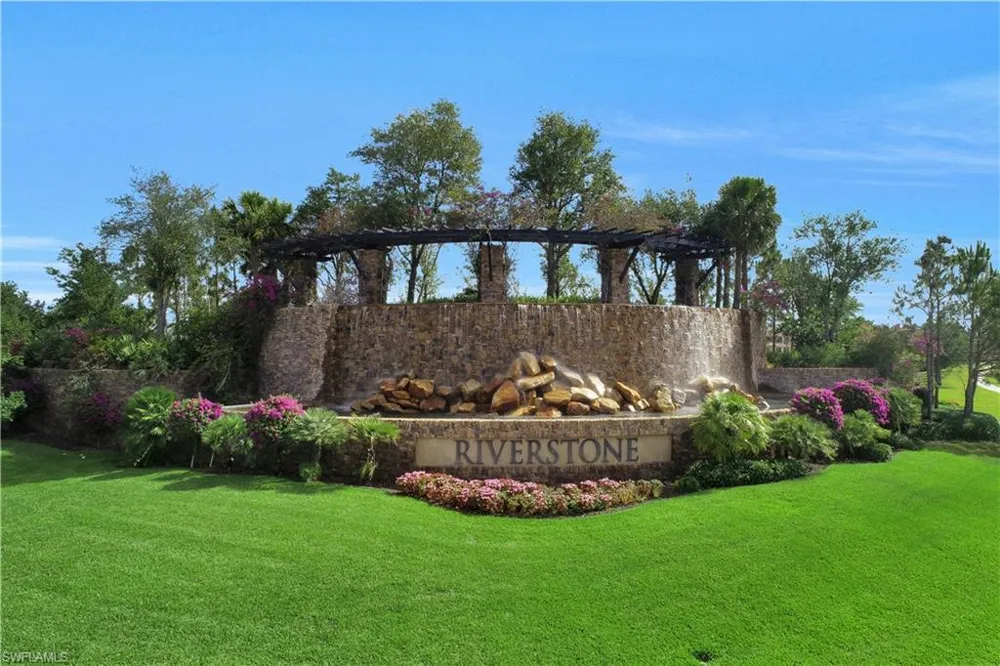 2871 Cinnamon Bay Circle Naples, FL 34119
